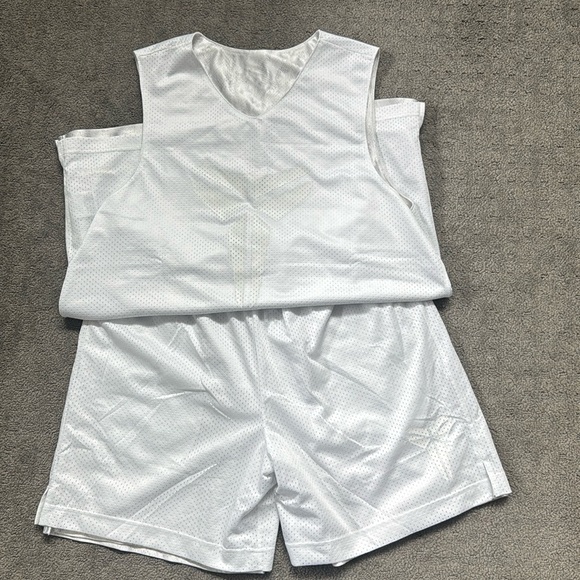 Kobe Mamba Halo dri fit reversible jersey and shortsbrand new without tags